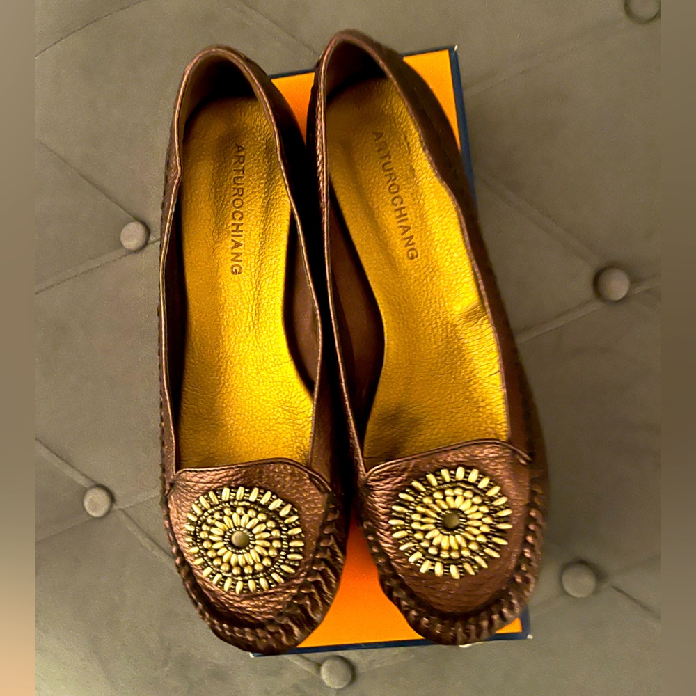 Arturo Chiang Beaded Tumbled Leather Flats